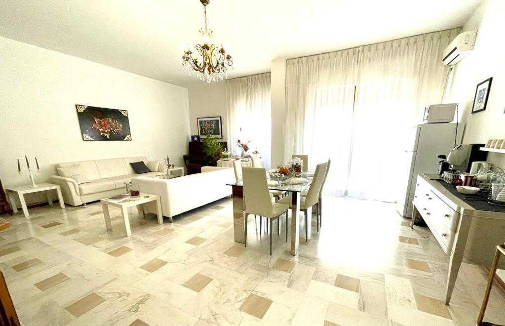 Rosa Dei Venti B&B Таранто Экстерьер фото